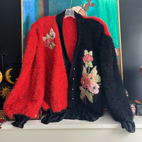 Vintage Sweaters - Vintage 80s 90s Red and Black Christmas Floral Patch Teddy Pullover Sweater XXL